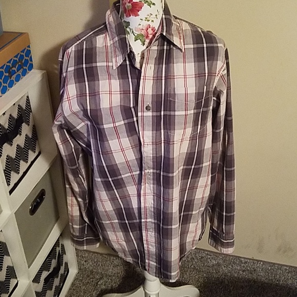 Wrangler Other - Mens wrangler long sleeve button up.